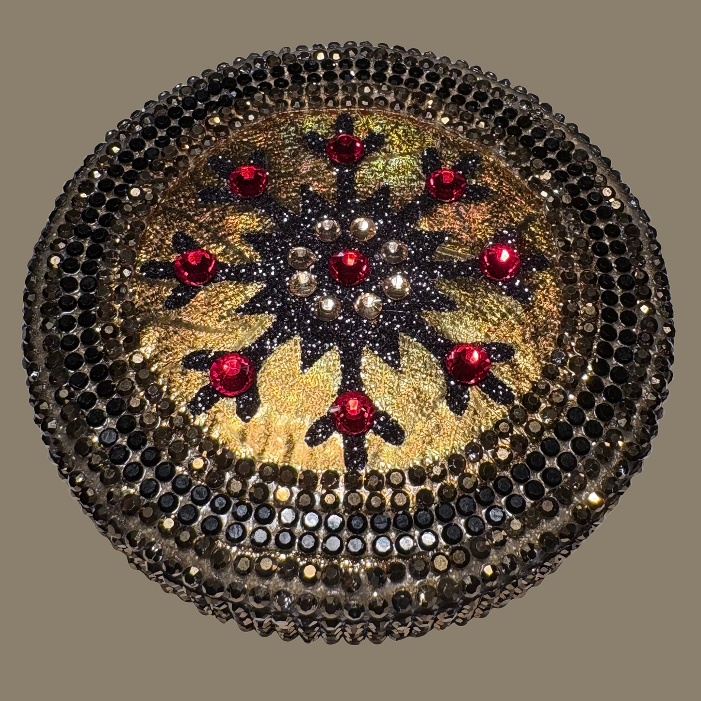 Arabian Wood Christmas Candle - Exotic Holiday Luxury